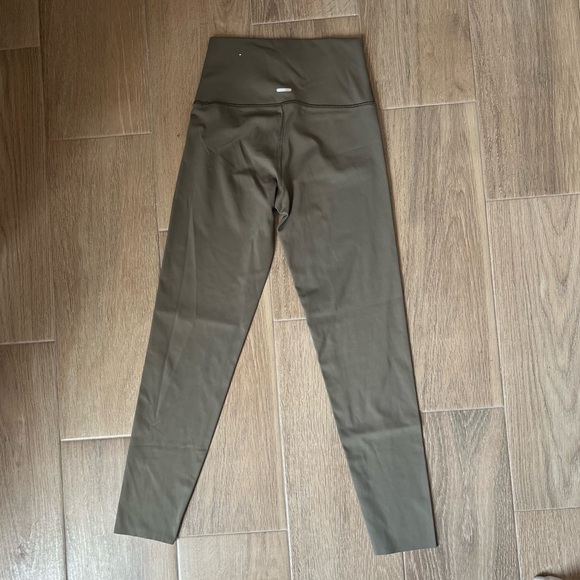 Aerie Sage Green Leggings - Picture 2 of 3